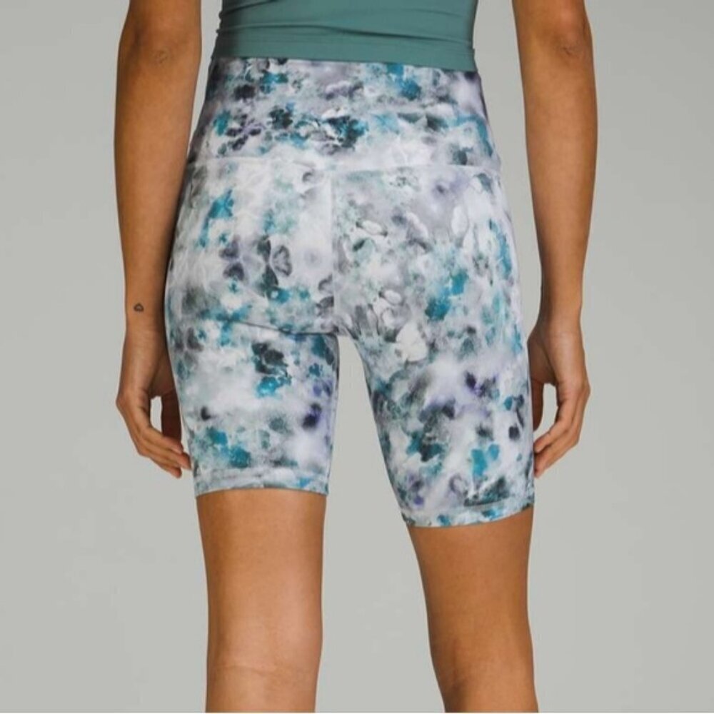 Lululemon 2021 Align Short 8" in Kaleidofloral Multi Colour Size 4 - Picture 7 of 12